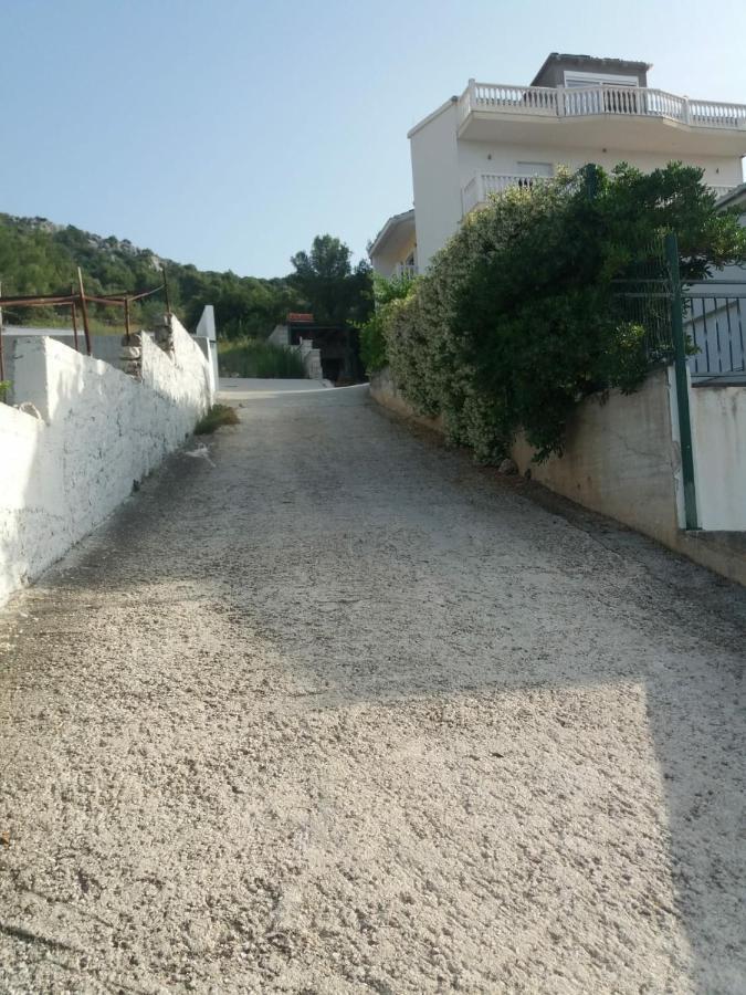 Apartments Prpic Seget Vranjica Exterior photo